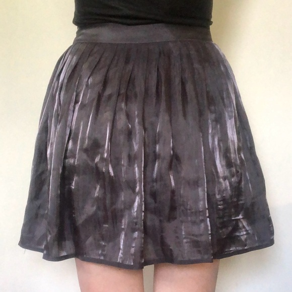 Silver Micro-pleated Mini Skirt - Picture 6 of 8